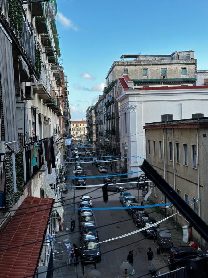 Appartement La Casa Di Ale 69 à Naples Extérieur photo