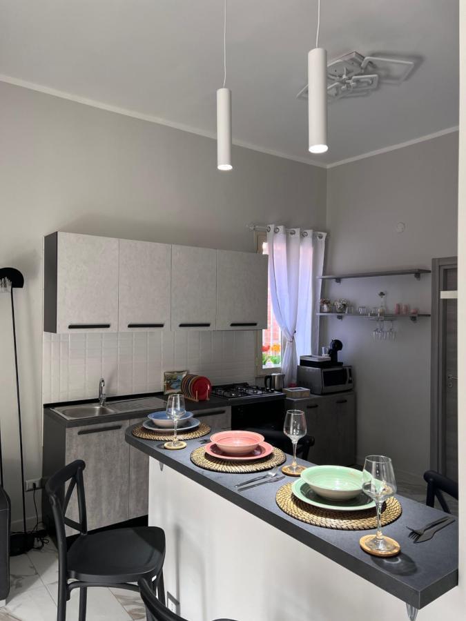 Appartement La Casa Di Ale 69 à Naples Extérieur photo